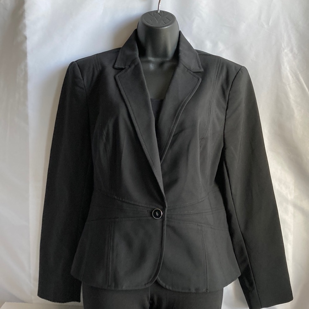 Classic Black Women's Blazer